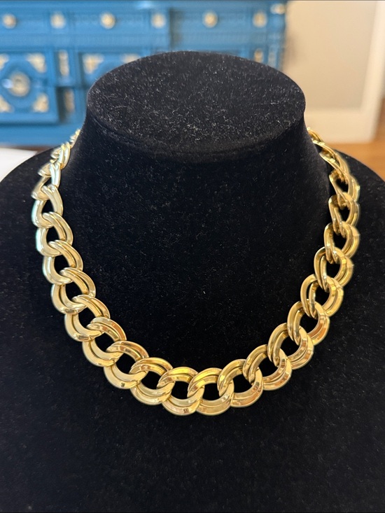 Jewelry - Vintage Gold Tone Chain Link Choker Collar Statement Necklace